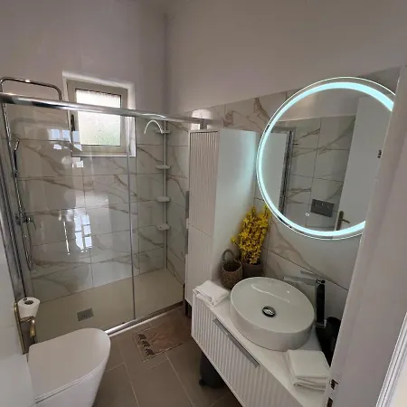 Дом отдыха Mythic Gem *